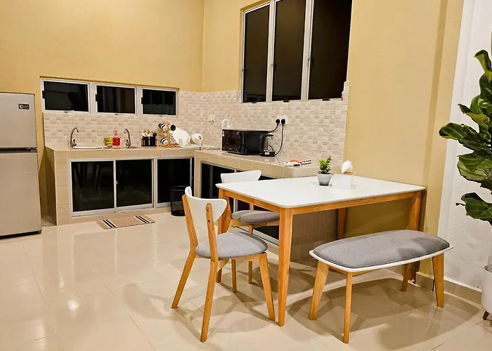 Homestay Rumah Tengok Jelawat Bachok