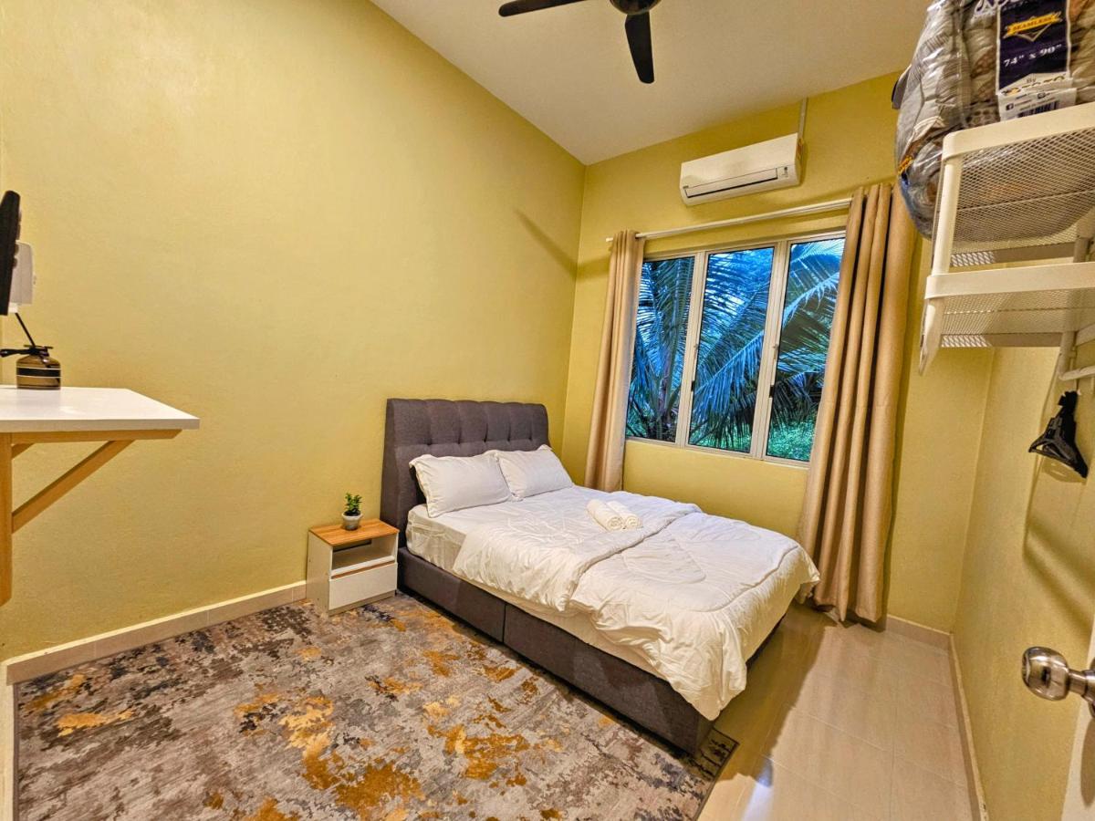 Rumah Tengok Jelawat Holiday home *